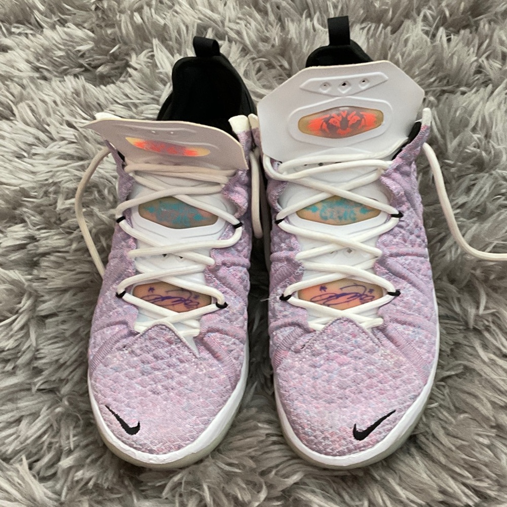 Nike Men’s LeBron 18 "Graffiti" Size 8.5 No Box
